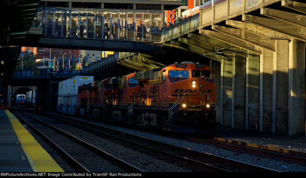 BNSF 7583 Leads an intermodal train 